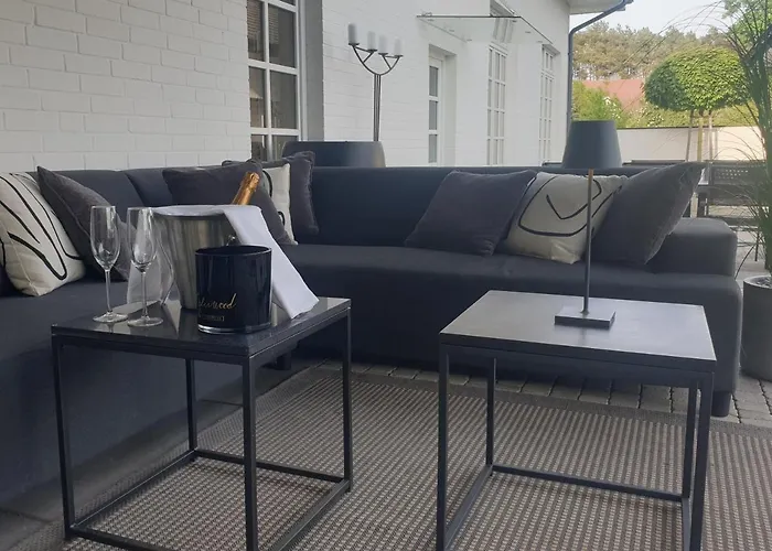 Privatunterkunft House-cora