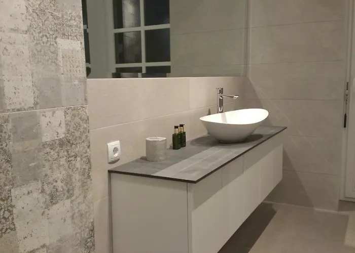 Privatunterkunft House-cora *